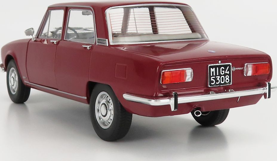 Alfa Romeo 1750 Berlina Series 1 1968 Prugna 525 Limited